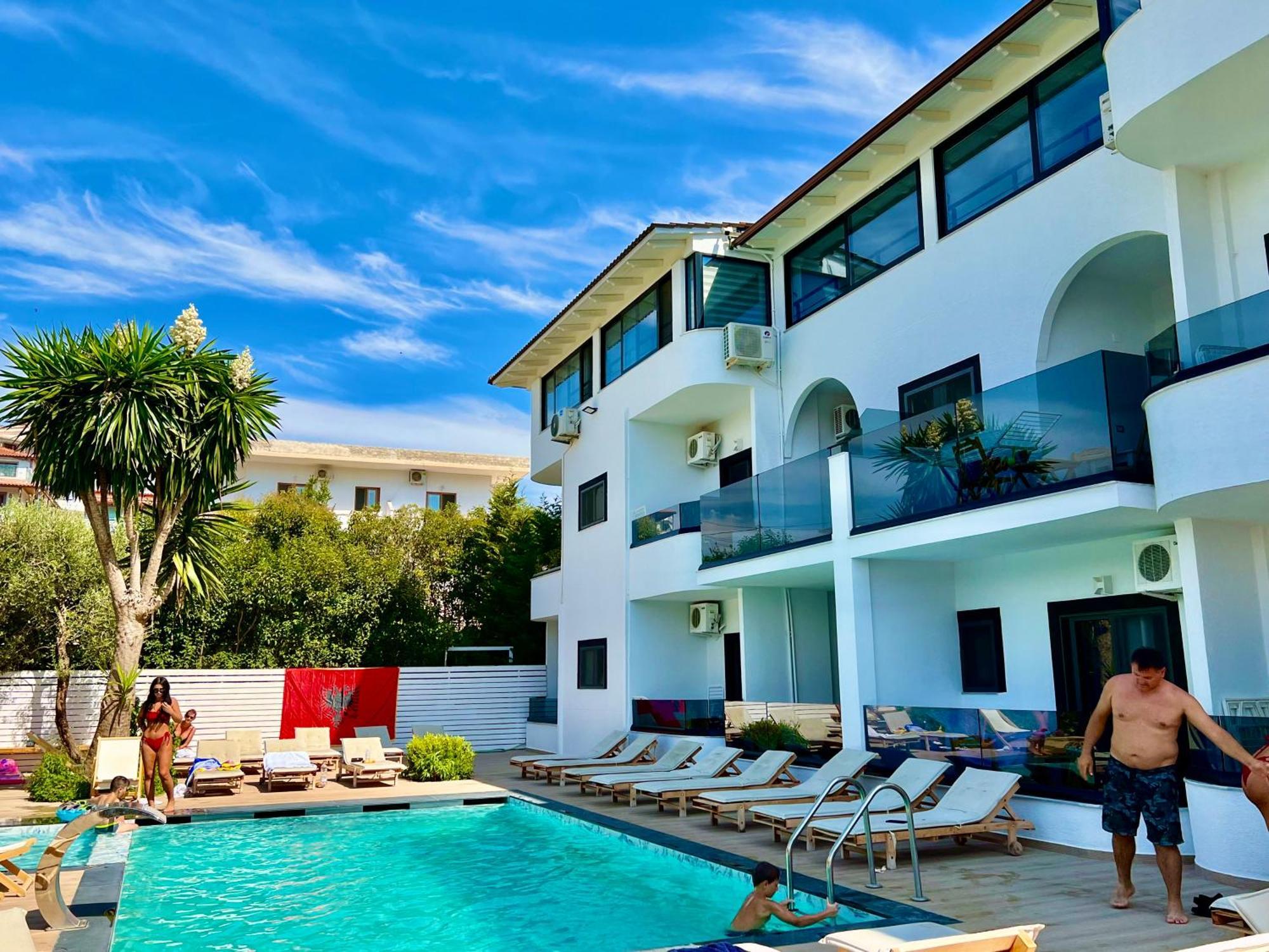 Hotel Vip Bujari Εξαμίλιο Εξωτερικό φωτογραφία