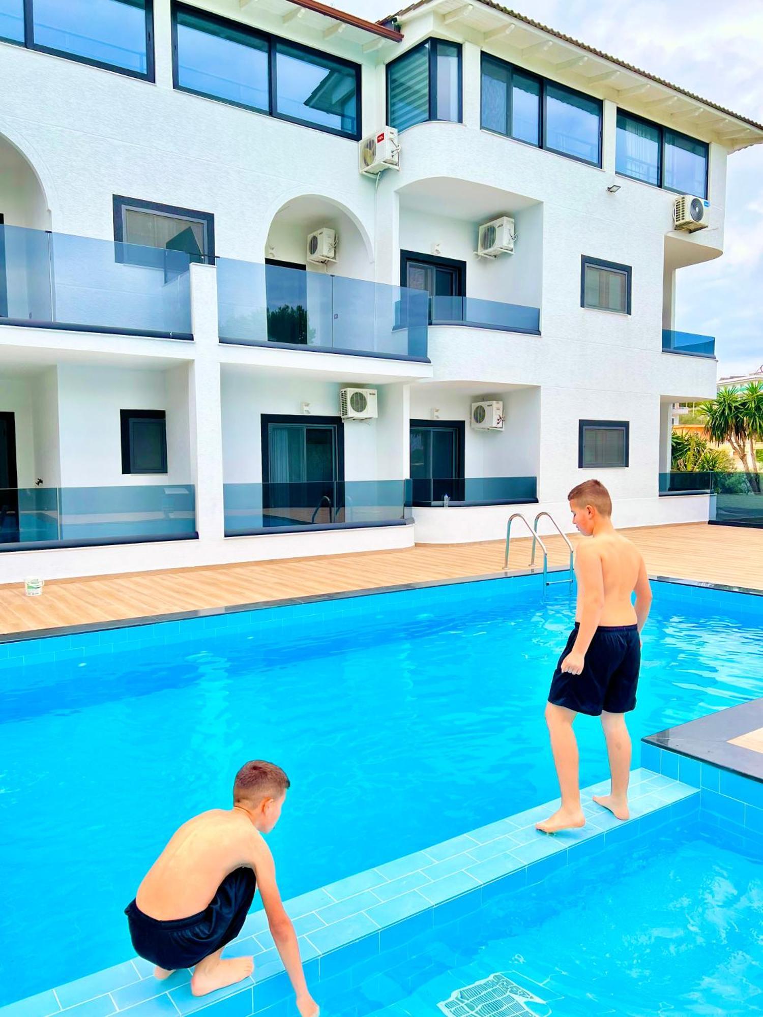 Hotel Vip Bujari Εξαμίλιο Εξωτερικό φωτογραφία
