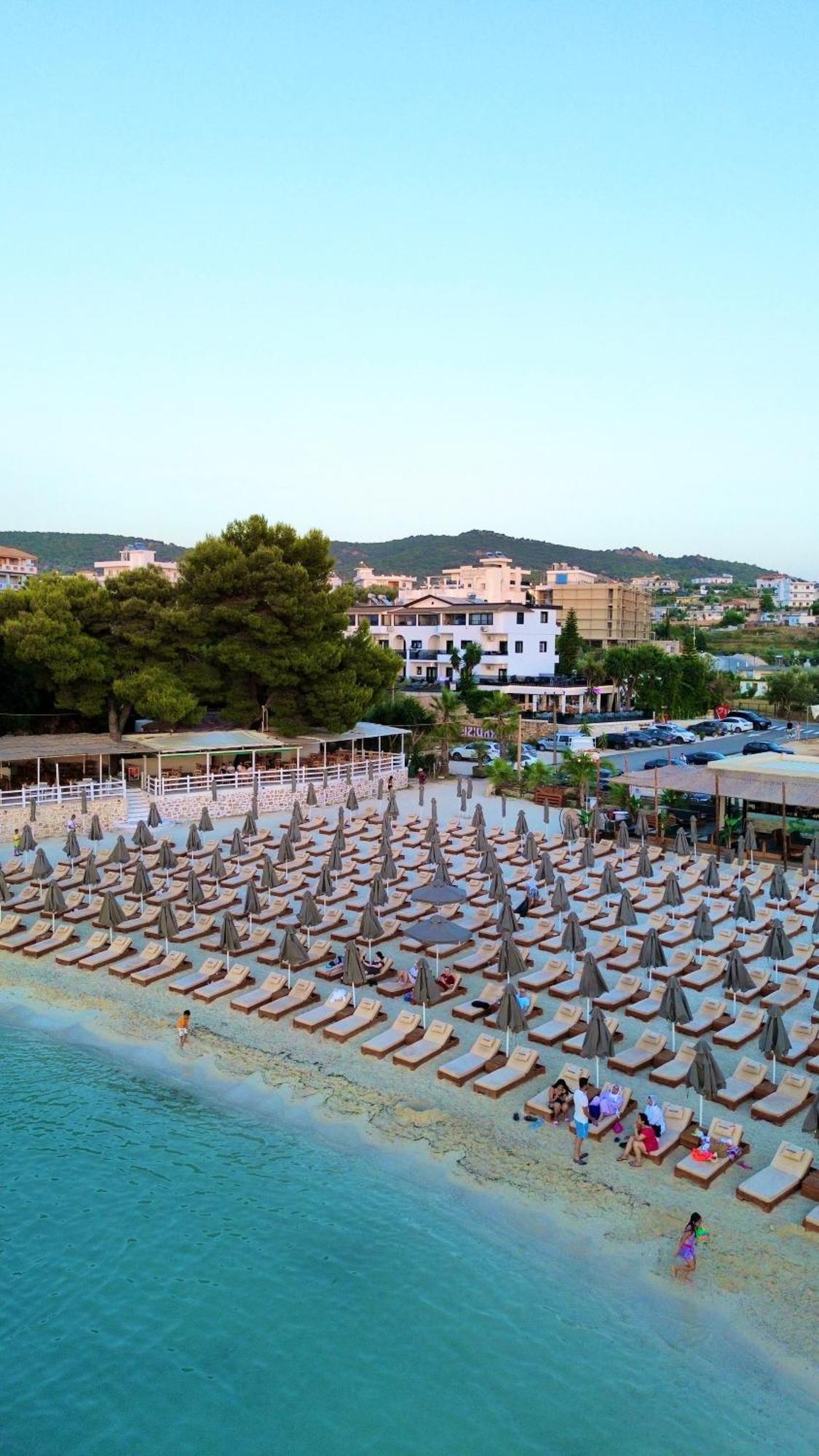 Hotel Vip Bujari Εξαμίλιο Εξωτερικό φωτογραφία