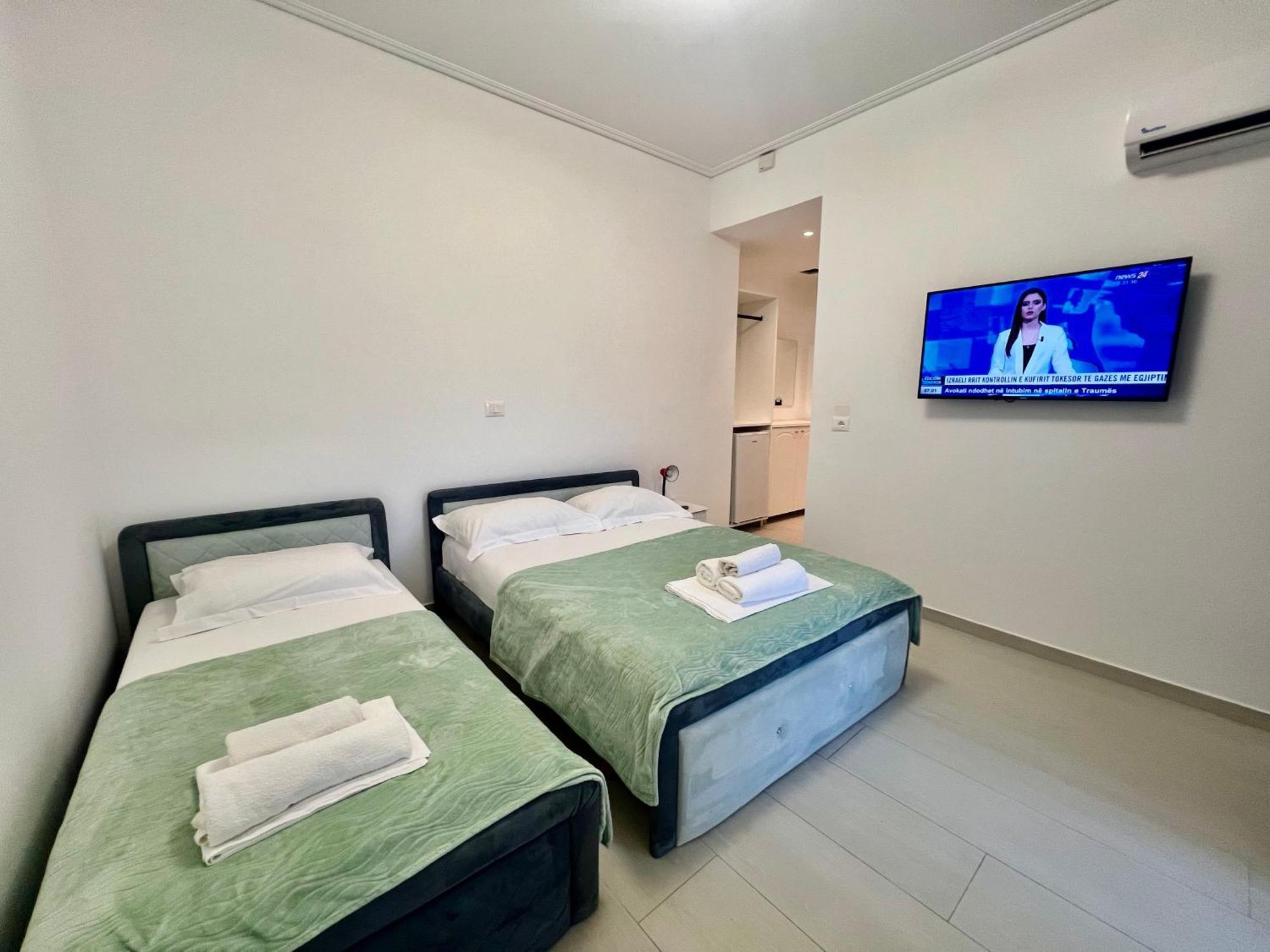 Hotel Vip Bujari Εξαμίλιο Εξωτερικό φωτογραφία
