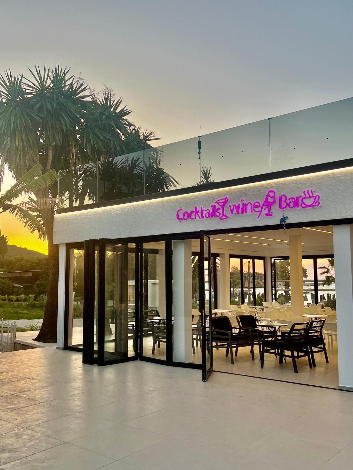 Hotel Vip Bujari Εξαμίλιο Εξωτερικό φωτογραφία